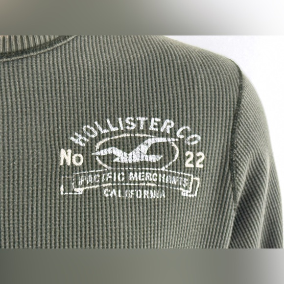 Hollister Men's Waffle Knit Long Sleeve Olive Green Casual Top, Size Medium - Picture 2 of 10